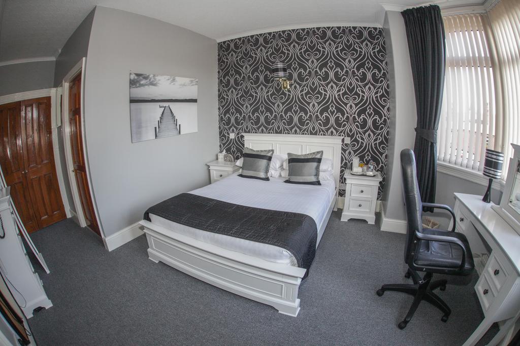 Tower House Executive Guest House Pontefract Esterno foto