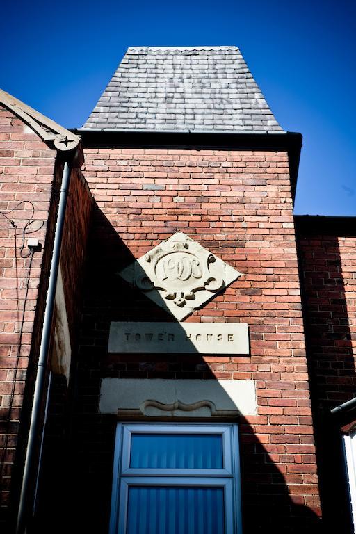 Tower House Executive Guest House Pontefract Esterno foto